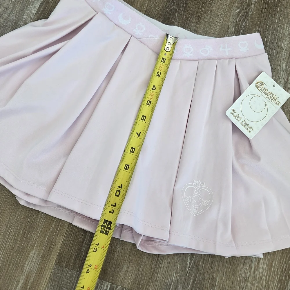 Hot Topic Pretty Guardian Sailor Moon V-Line Pleated Skort Skirt NWT Costume